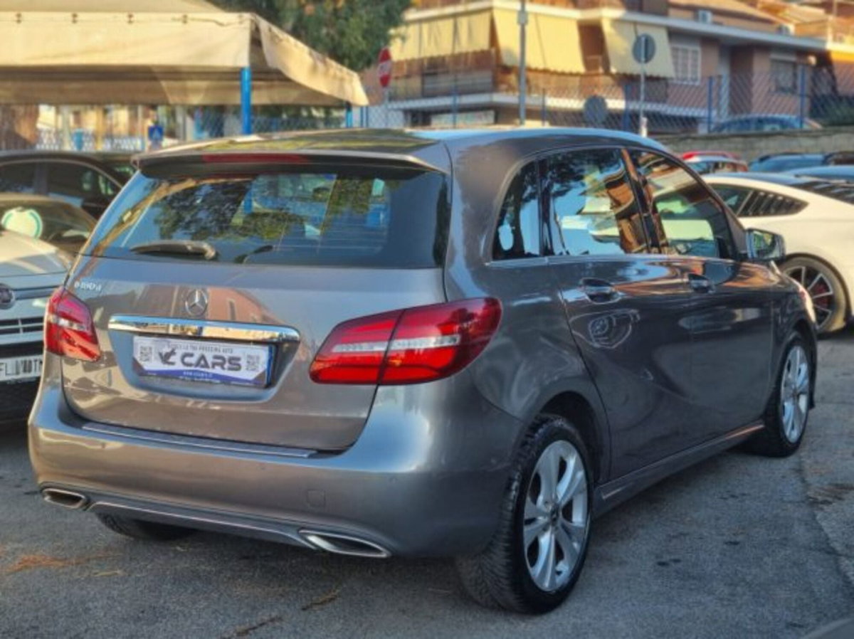 Mercedes-Benz Classe B 180 d Sport (4)