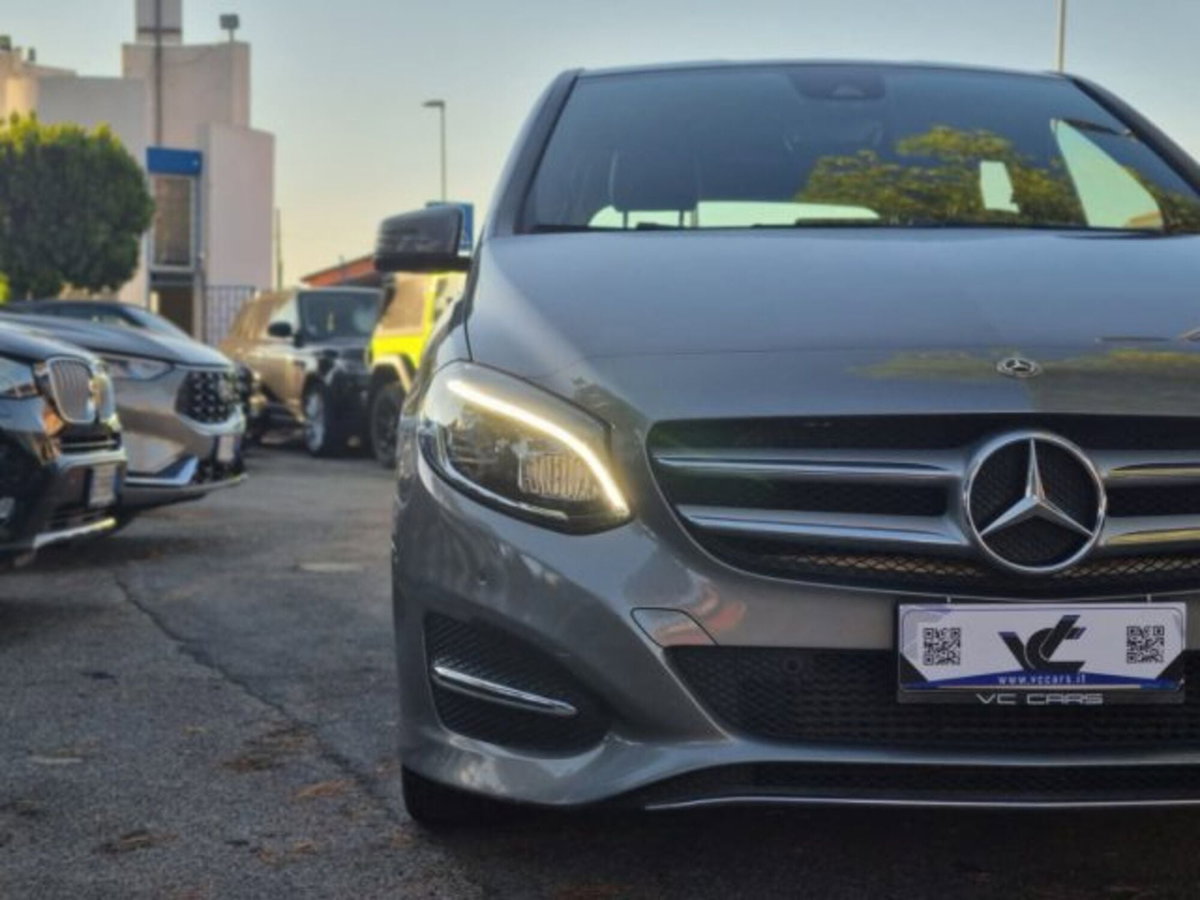 Mercedes-Benz Classe B 180 d Sport (9)
