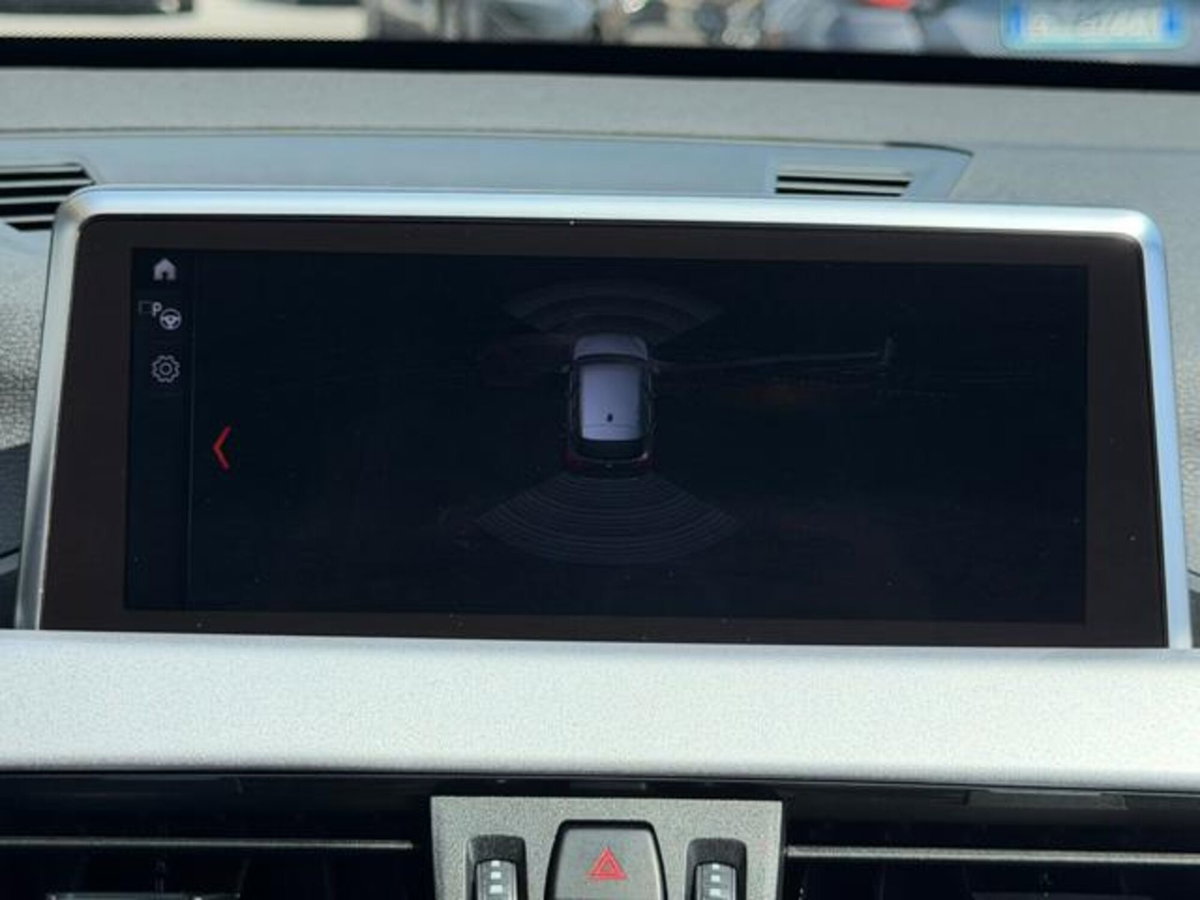 BMW X1 sDrive18d Business Advantage (12)