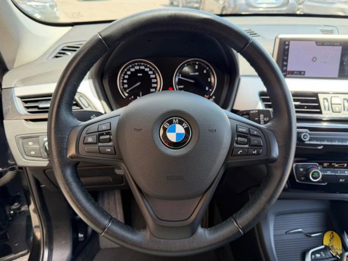 BMW X1 sDrive18d Business Advantage (14)