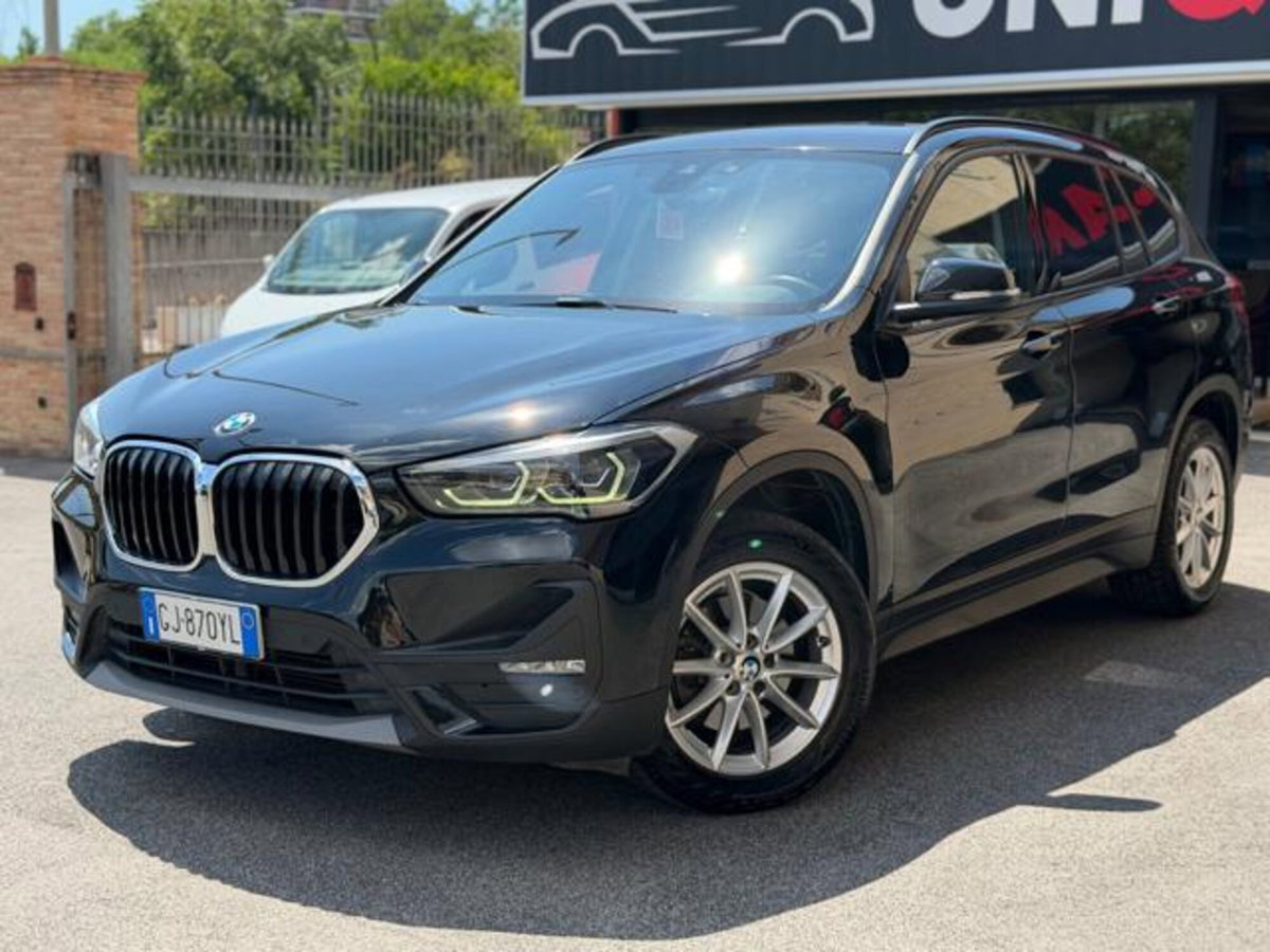 BMW X1 sDrive18d Business Advantage (3)