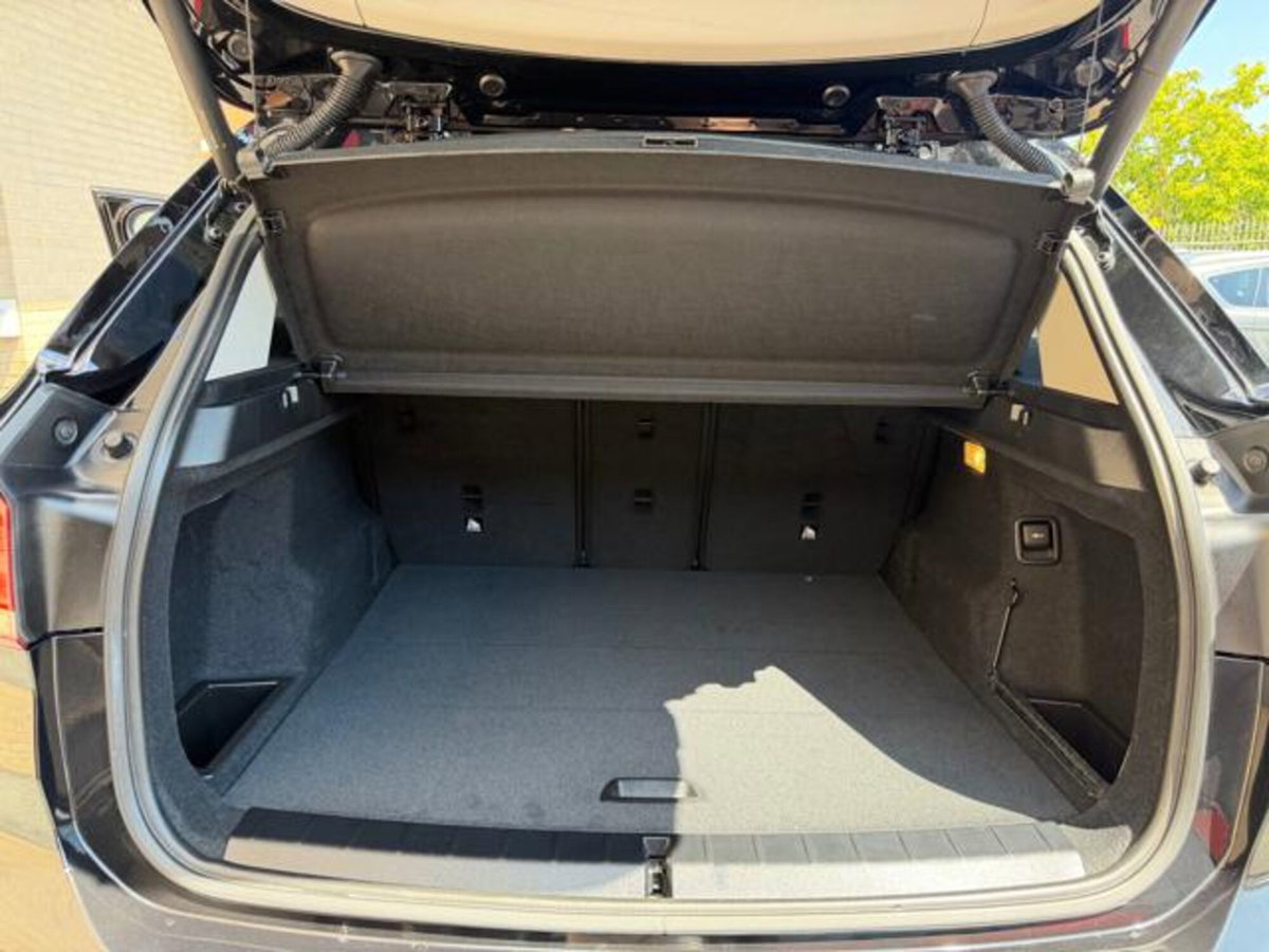 BMW X1 sDrive18d Business Advantage (7)