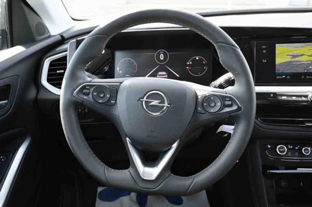 Opel Grandland 1.2 Turbo 12V 130 CV aut. GS Line (16)