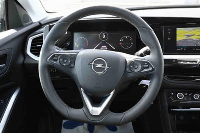 Opel Grandland 1.2 Turbo 12V 130 CV aut. GS Line (16)
