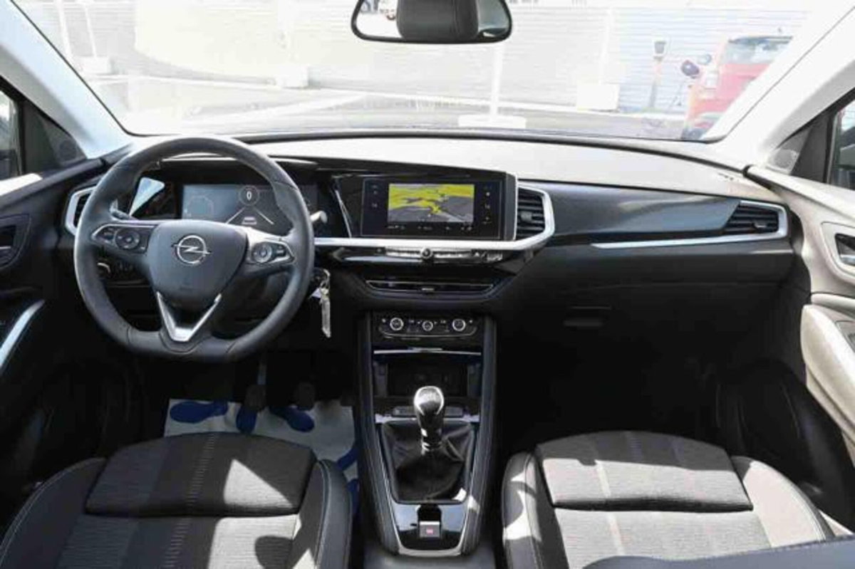 Opel Grandland 1.2 Turbo 12V 130 CV aut. GS Line (7)