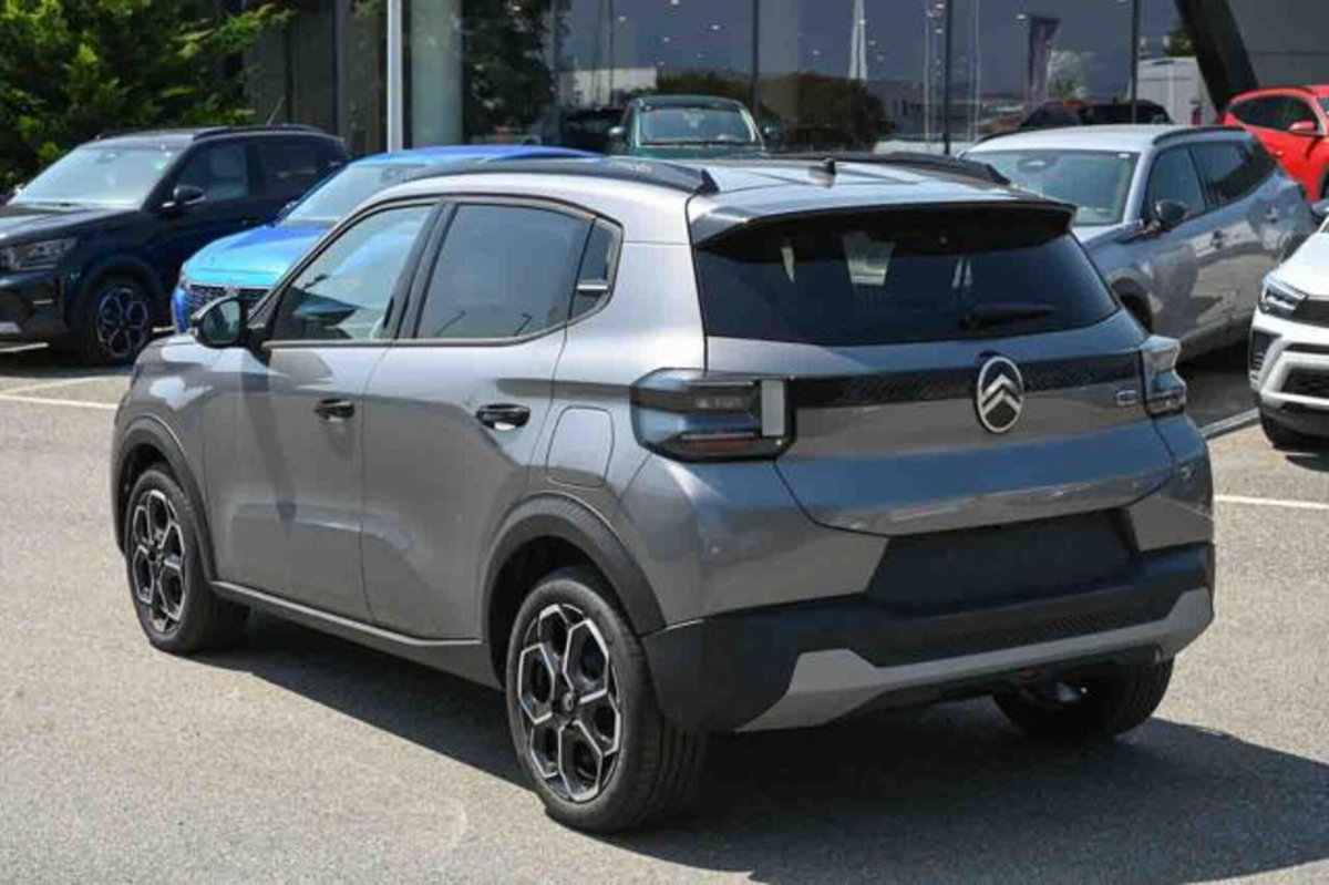 Citroen C3 1.2 puretech turbo Max 100cv s&s (4)