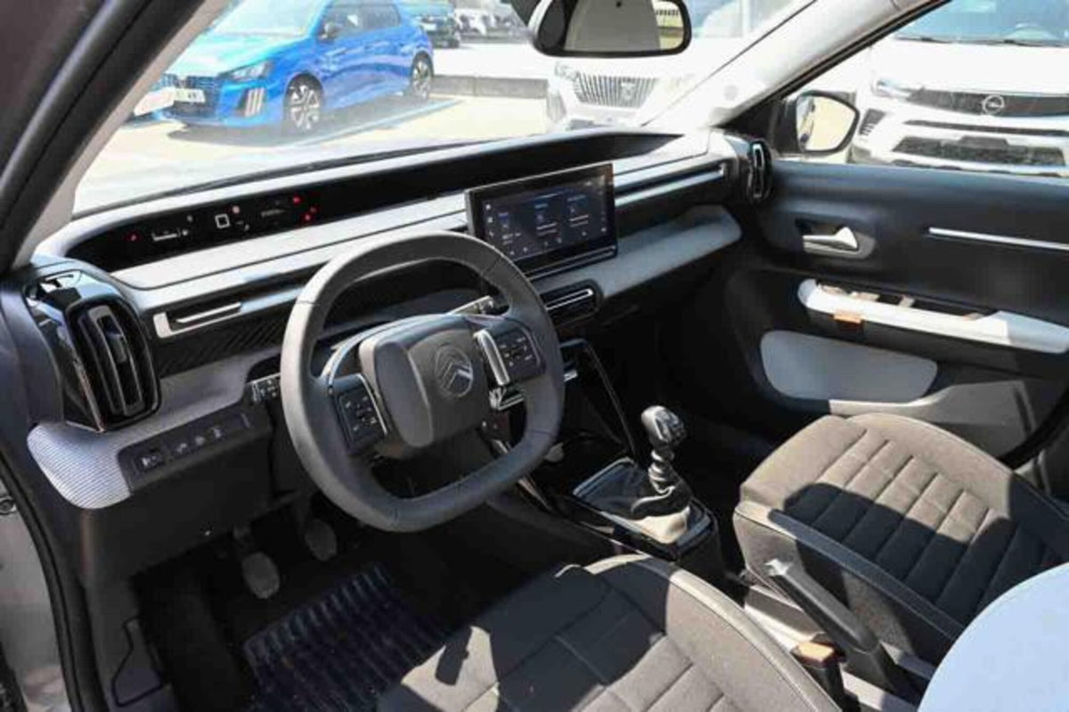 Citroen C3 1.2 puretech turbo Max 100cv s&s (8)