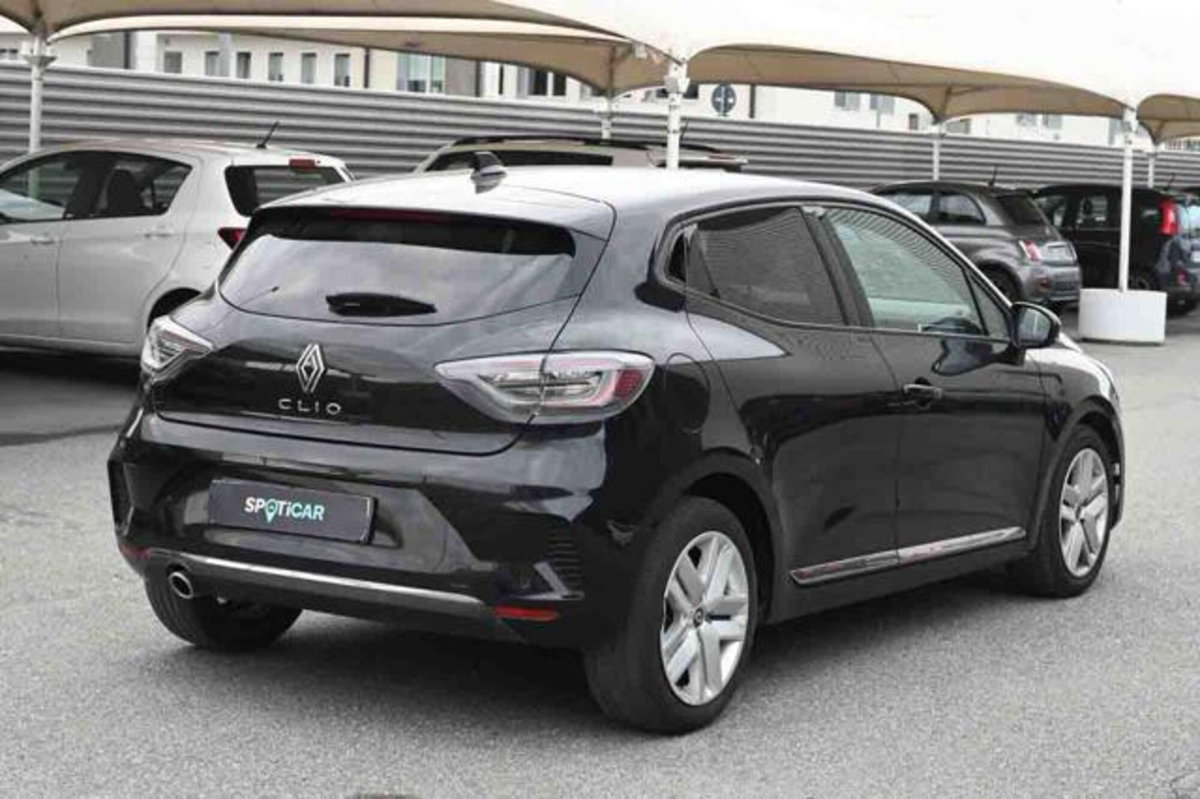 Renault Clio TCe 90 CV 5 porte Techno (3)