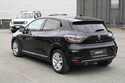 Renault Clio TCe 90 CV 5 porte Techno (4)