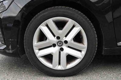 Renault Clio TCe 90 CV 5 porte Techno (6)