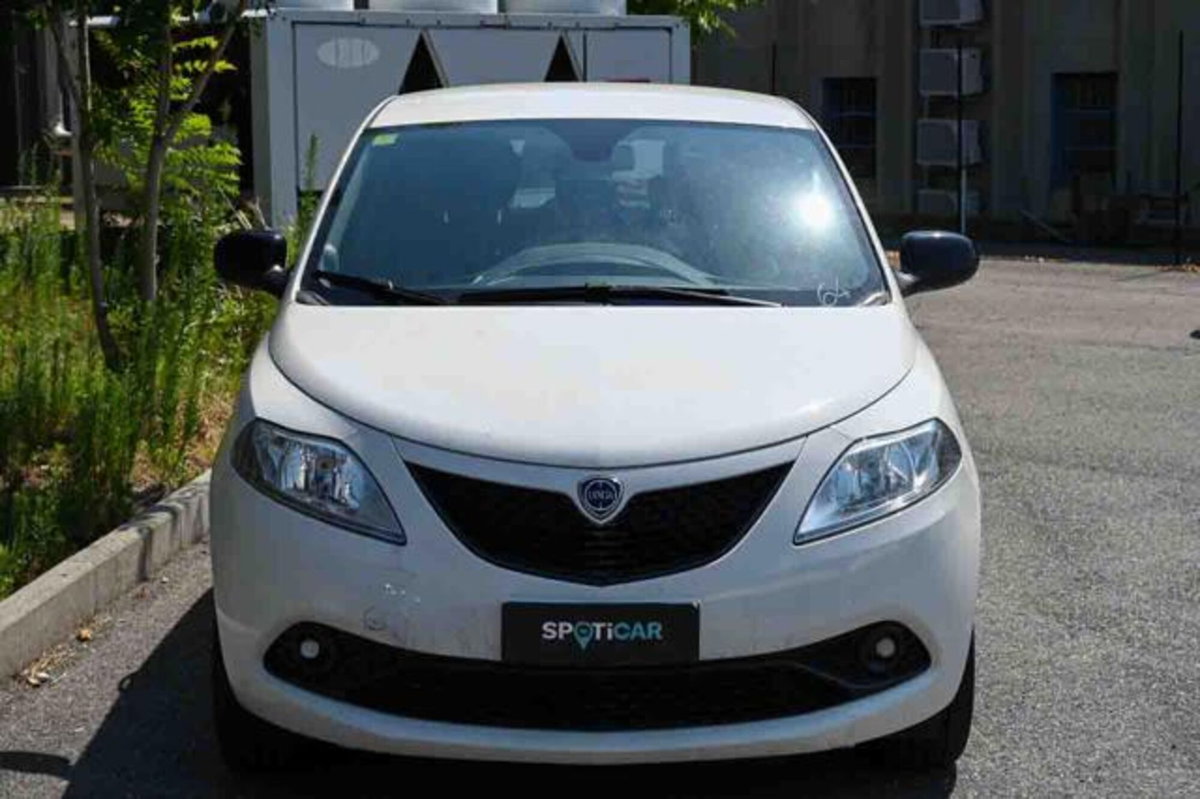 Lancia Ypsilon 1.0 FireFly 5 porte S&S Hybrid Gold Plus (15)