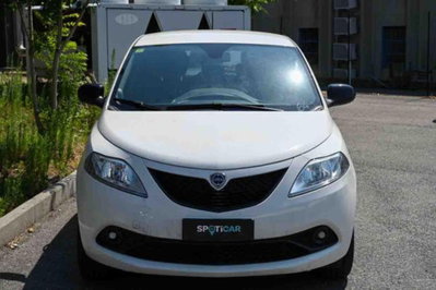 Lancia Ypsilon 1.0 FireFly 5 porte S&S Hybrid Gold Plus (15)