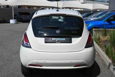 Lancia Ypsilon 1.0 FireFly 5 porte S&S Hybrid Gold Plus (16)