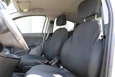Lancia Ypsilon 1.0 FireFly 5 porte S&S Hybrid Gold Plus (9)