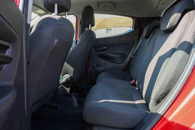 Lancia Ypsilon 1.2 69 CV 5 porte Gold (11)
