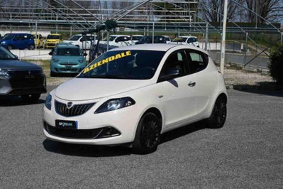 Lancia Ypsilon 1.0 FireFly 5 porte S&S Hybrid Ecochic Gold