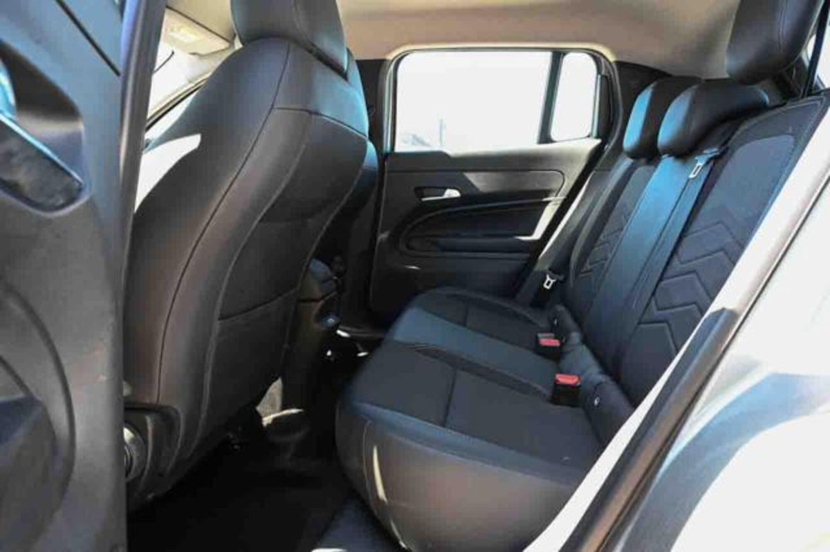 Jeep Avenger 1.2 turbo Altitude fwd 100cv (11)