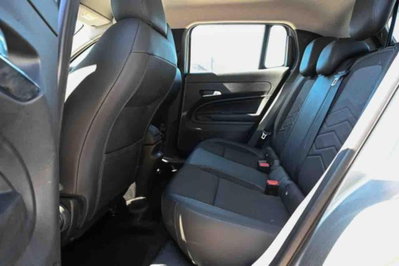 Jeep Avenger 1.2 turbo Altitude fwd 100cv (11)