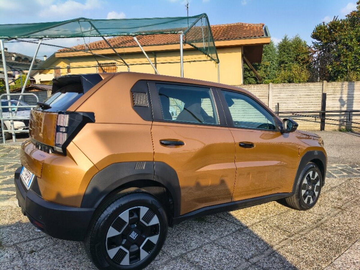 Fiat Grande Panda 1.2 hybrid Icon 110cv edct (4)