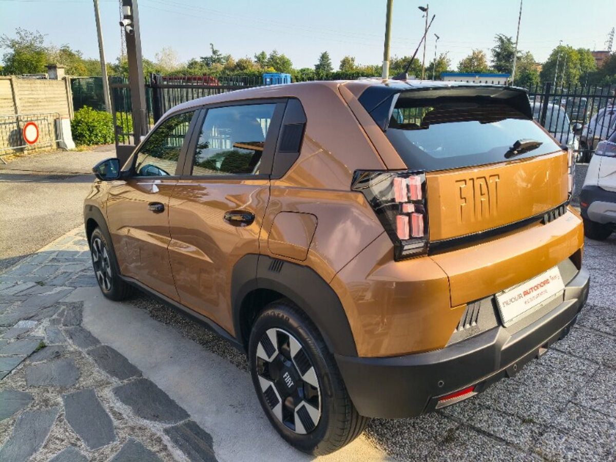Fiat Grande Panda 1.2 hybrid Icon 110cv edct (6)