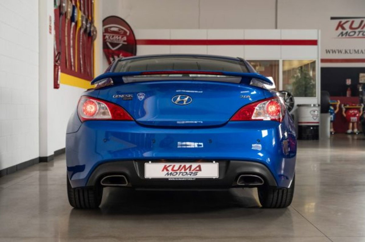 Hyundai Genesis Coupe 2.0 Turbo Sport (12)