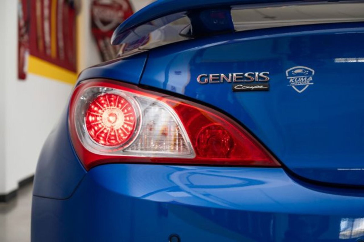 Hyundai Genesis Coupe 2.0 Turbo Sport (16)