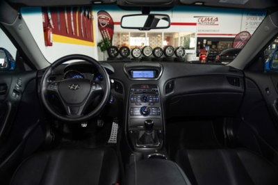 Hyundai Genesis Coupe 2.0 Turbo Sport (2)