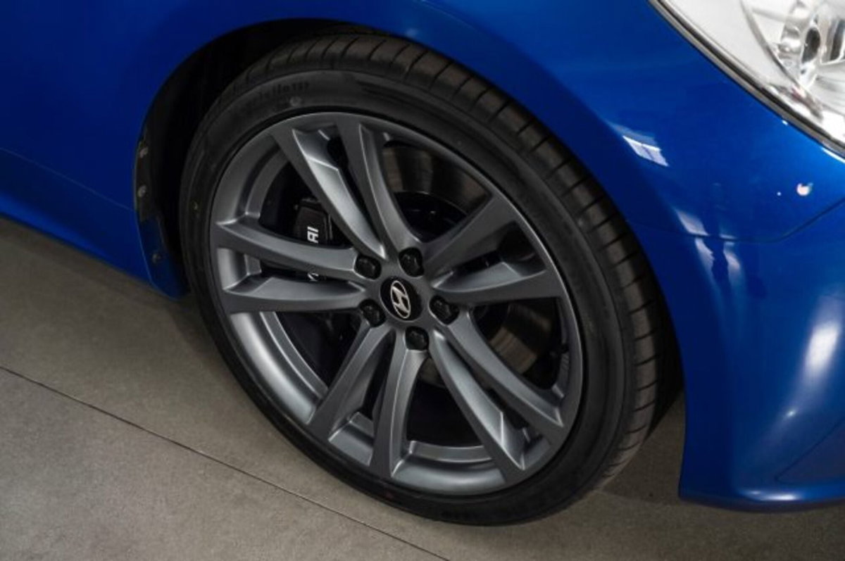 Hyundai Genesis Coupe 2.0 Turbo Sport (6)
