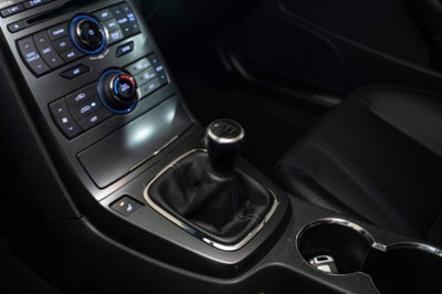 Hyundai Genesis Coupe 2.0 Turbo Sport (8)