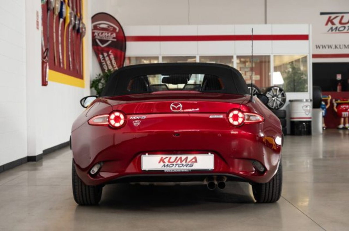 Mazda MX-5 1.5 Kazari 132cv (19)