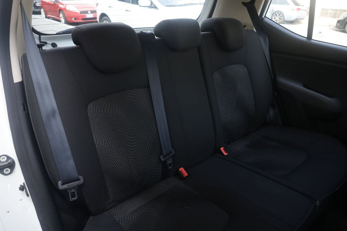 Hyundai i10 1.1 12V BlueDrive GPL Like (12)