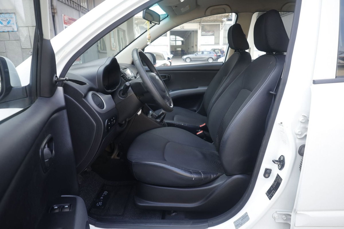Hyundai i10 1.1 12V BlueDrive GPL Like (17)