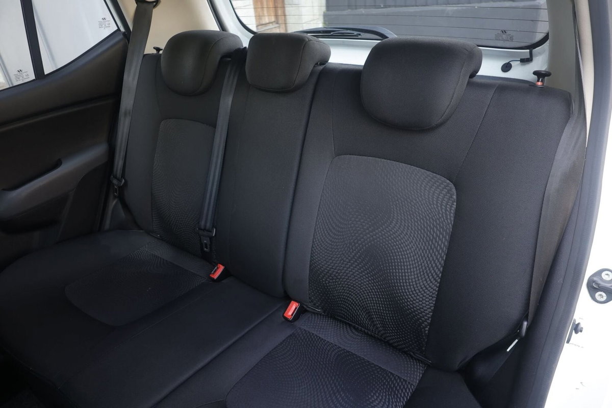 Hyundai i10 1.1 12V BlueDrive GPL Like (3)