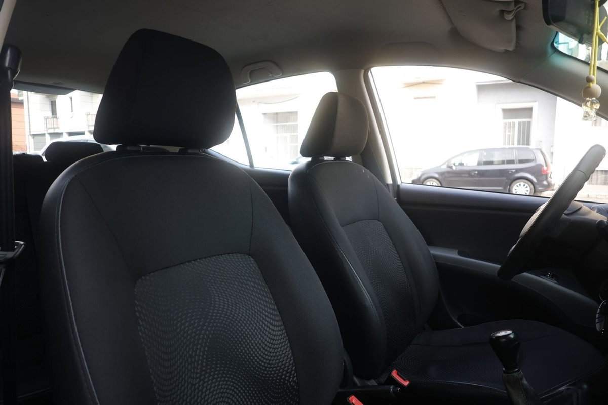 Hyundai i10 1.1 12V BlueDrive GPL Like (6)