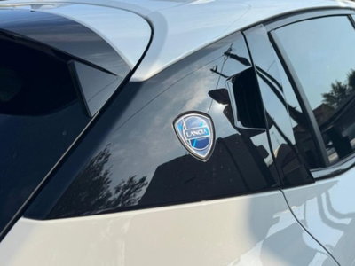 Lancia Ypsilon 1.2 LX 100cv (9)