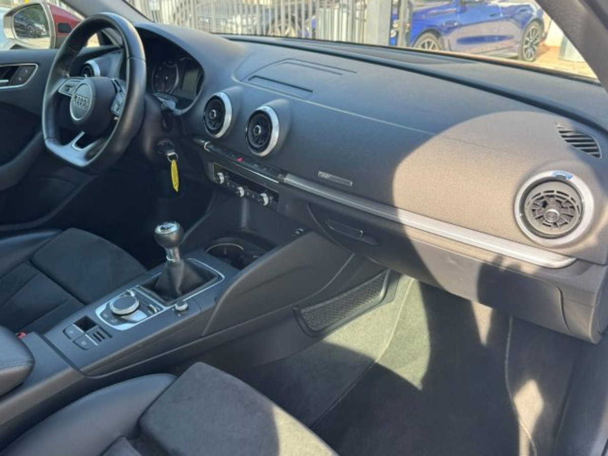 Audi A3 1.5 TFSI COD Sport (17)