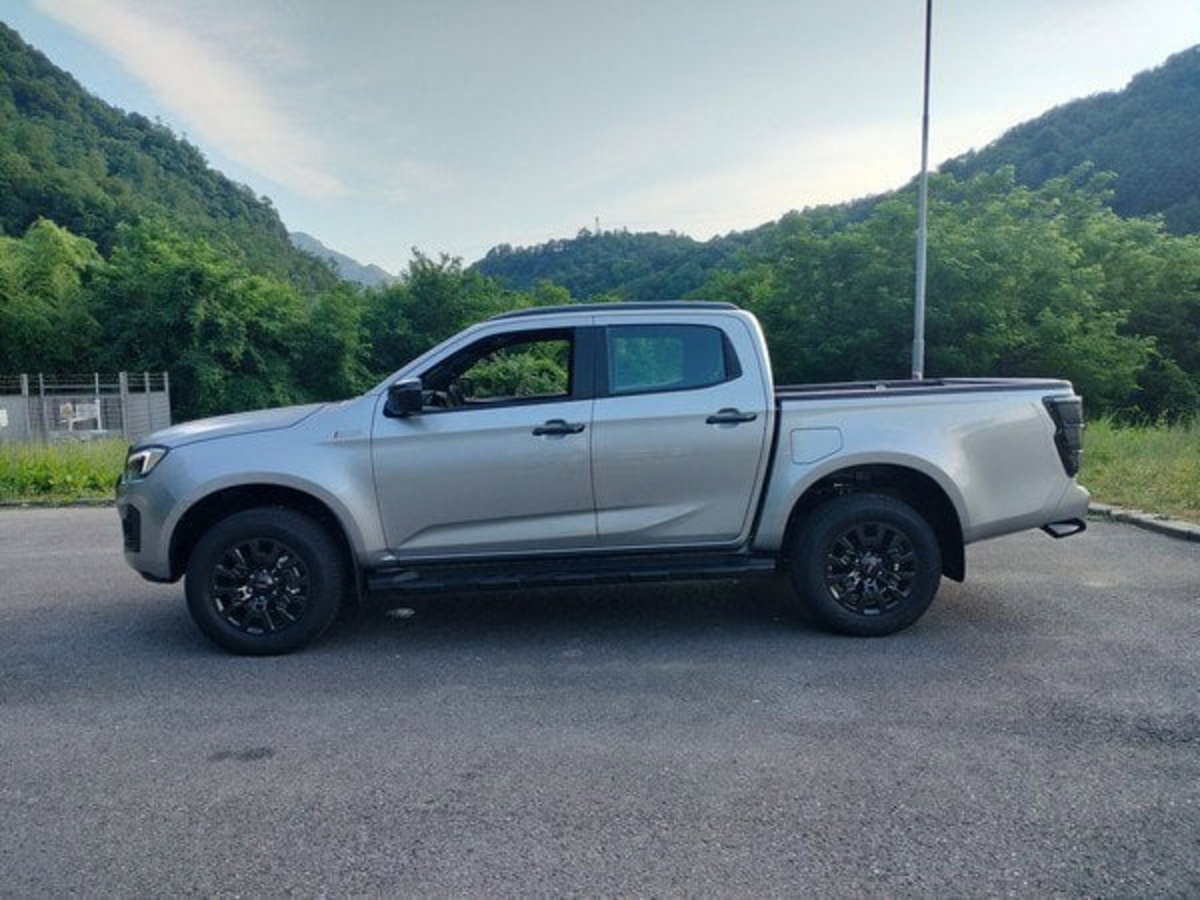 Isuzu D-Max Pick-up 2.2 crew Nitro Sport 4x4 auto (3)