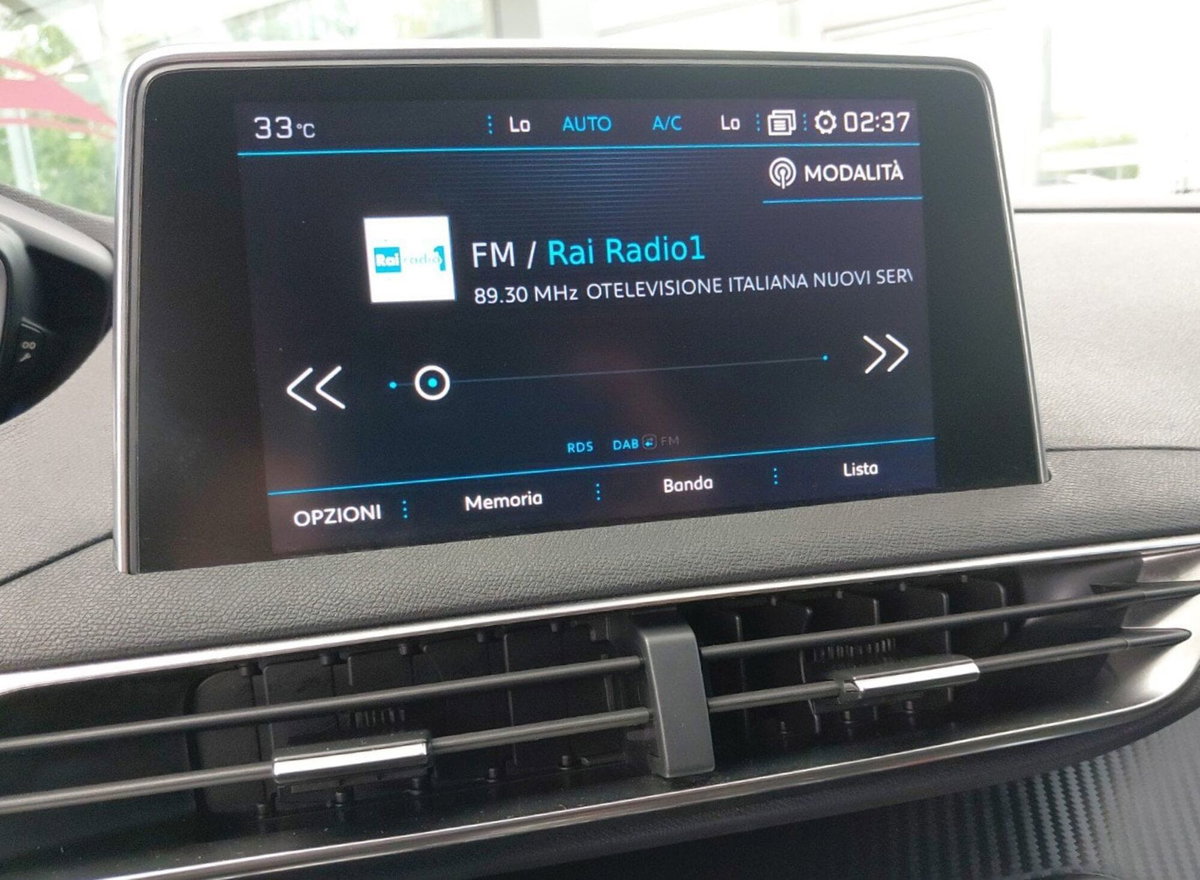 Peugeot 3008 BlueHDi 130 S&S EAT8 Allure Pack (9)
