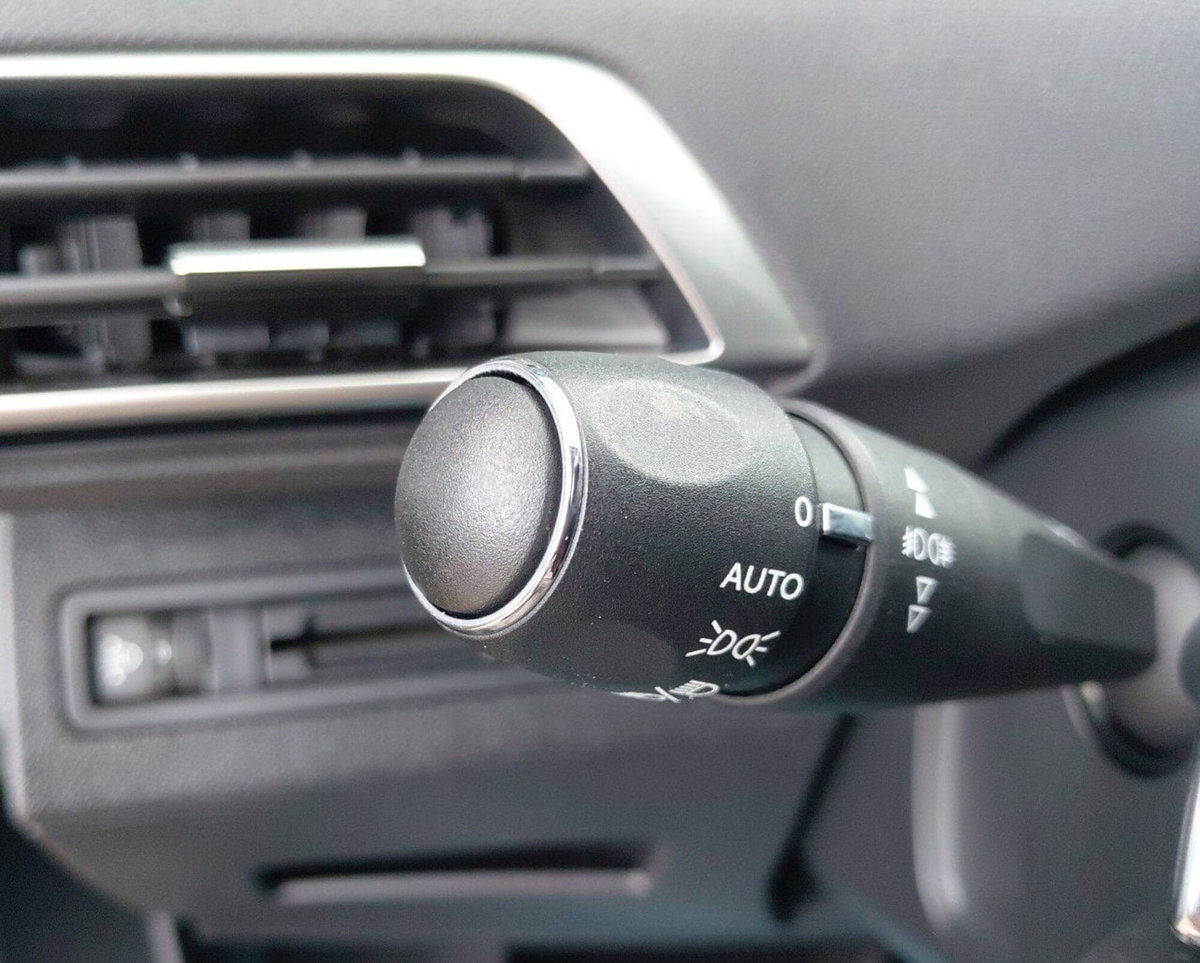 Peugeot 3008 BlueHDi 130 S&S EAT8 Allure Pack (13)