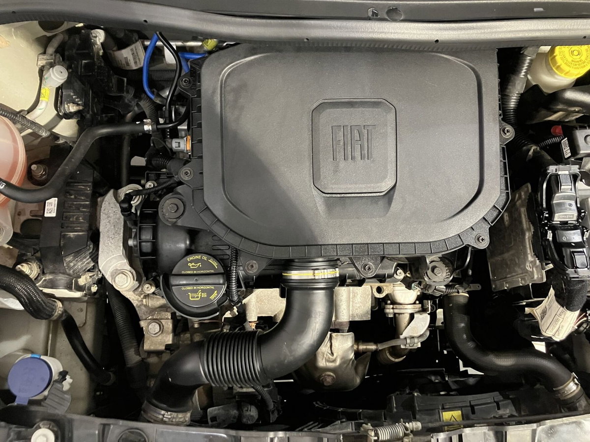 Fiat Panda 1.0 FireFly S&S Hybrid City Cross (13)