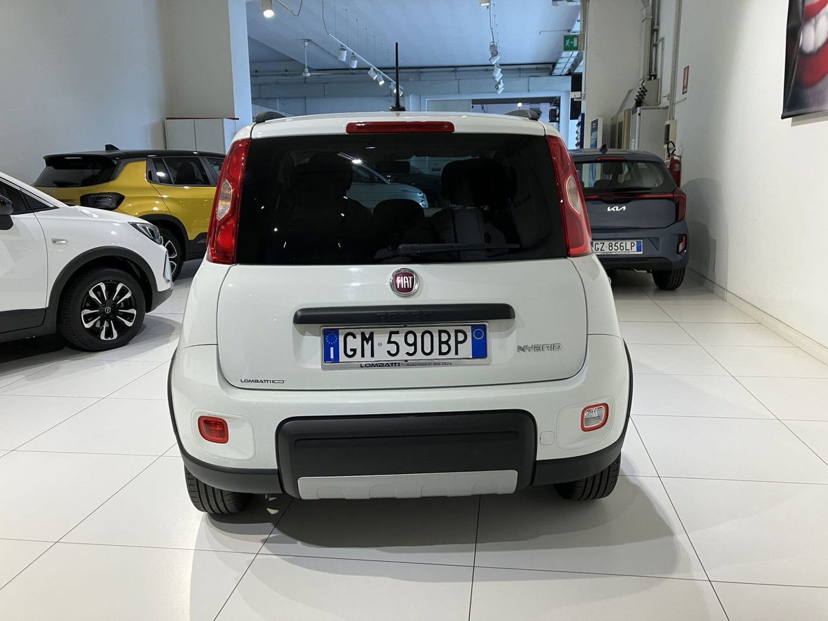 Fiat Panda 1.0 FireFly S&S Hybrid City Cross (5)