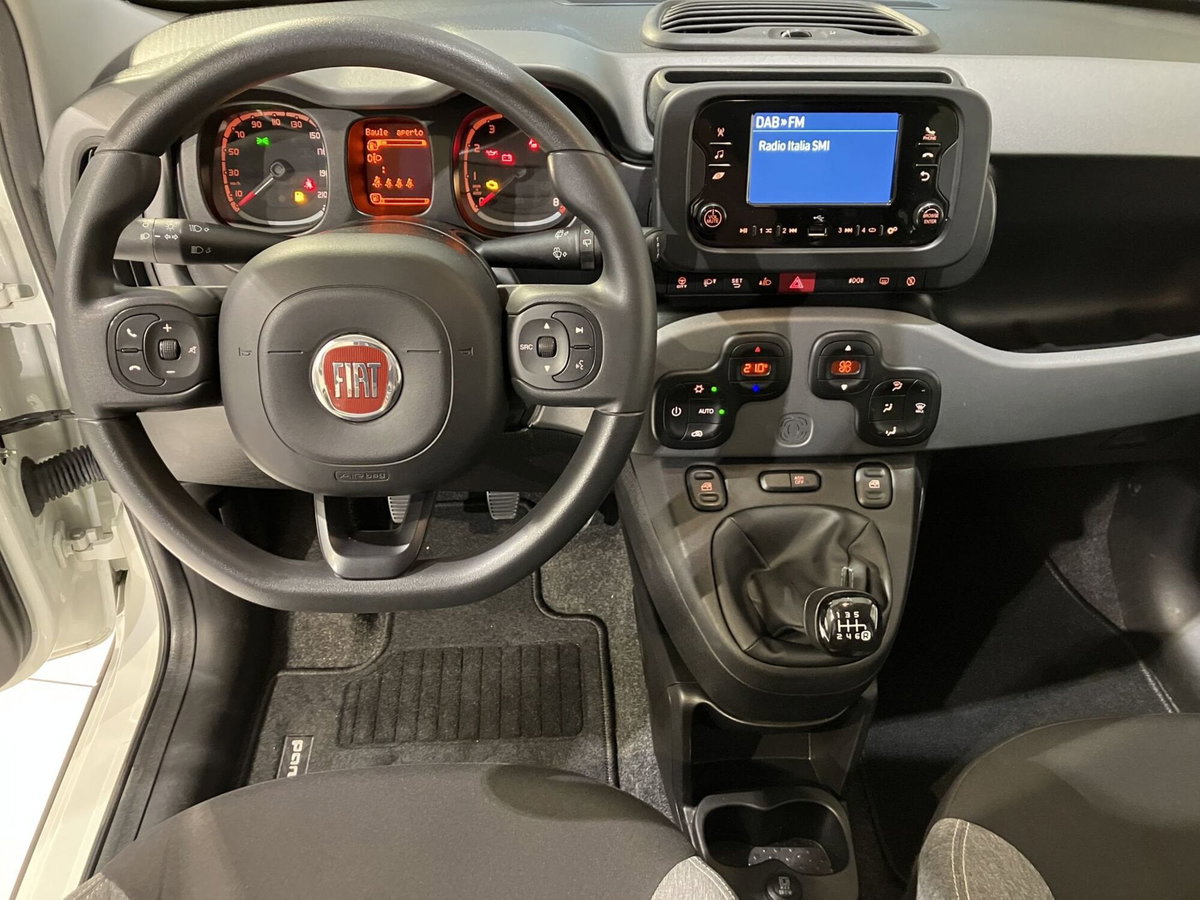 Fiat Panda 1.0 FireFly S&S Hybrid City Cross (7)
