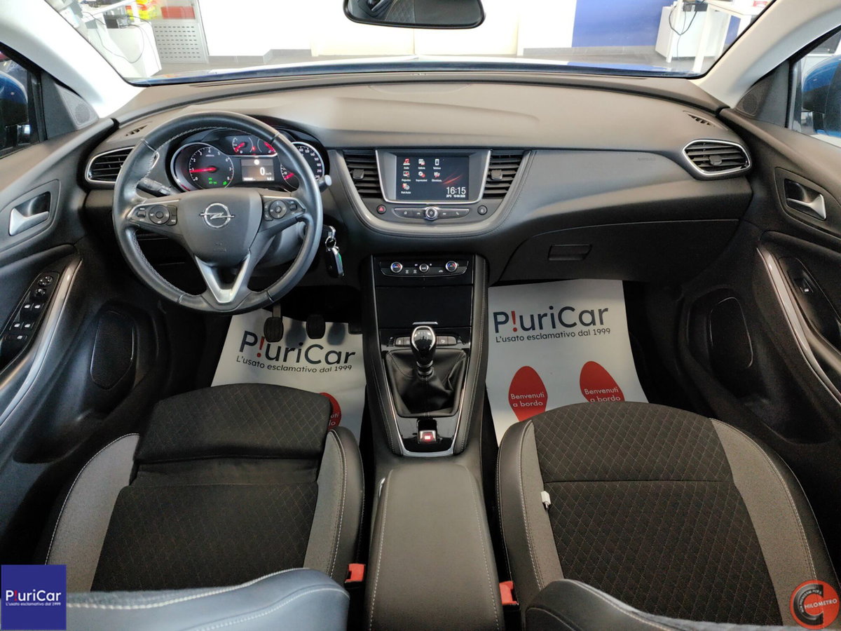 Opel Grandland X 1.5 diesel Ecotec Start&Stop Elegance (2)