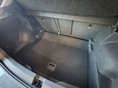 Volkswagen T-Roc 1.5 tsi Life dsg (17)