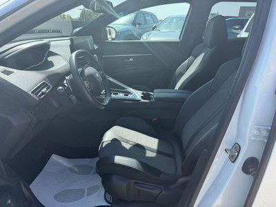 Peugeot 3008 Hybrid4 300 e-EAT8 Allure Pack (10)
