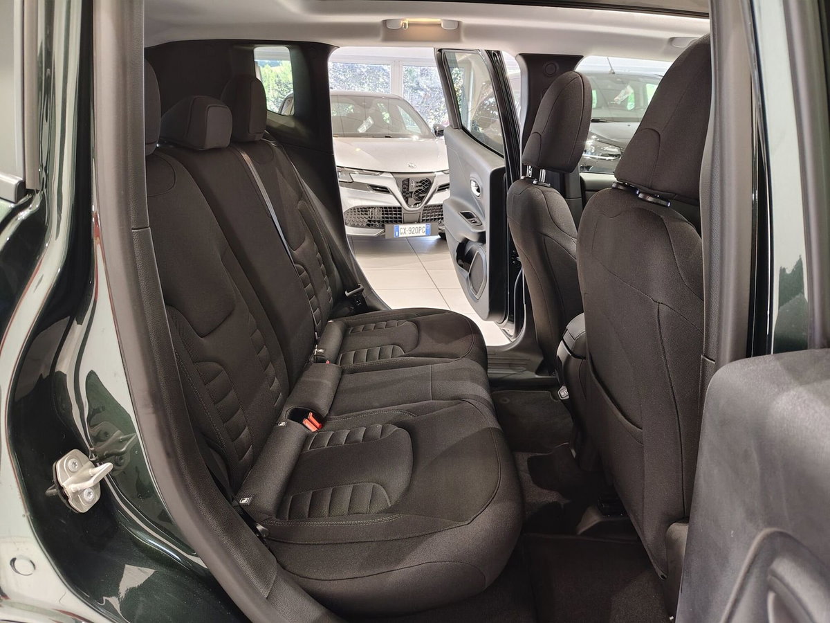 Jeep Renegade 1.3 t4 phev North Star 4xe at6 (2)