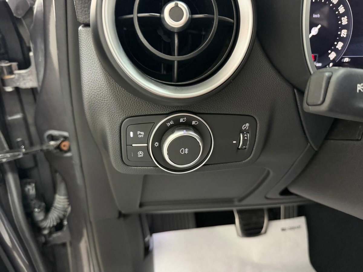 Alfa Romeo Stelvio Stelvio 2.2 Turbodiesel 160 CV AT8 RWD Super Business (8)