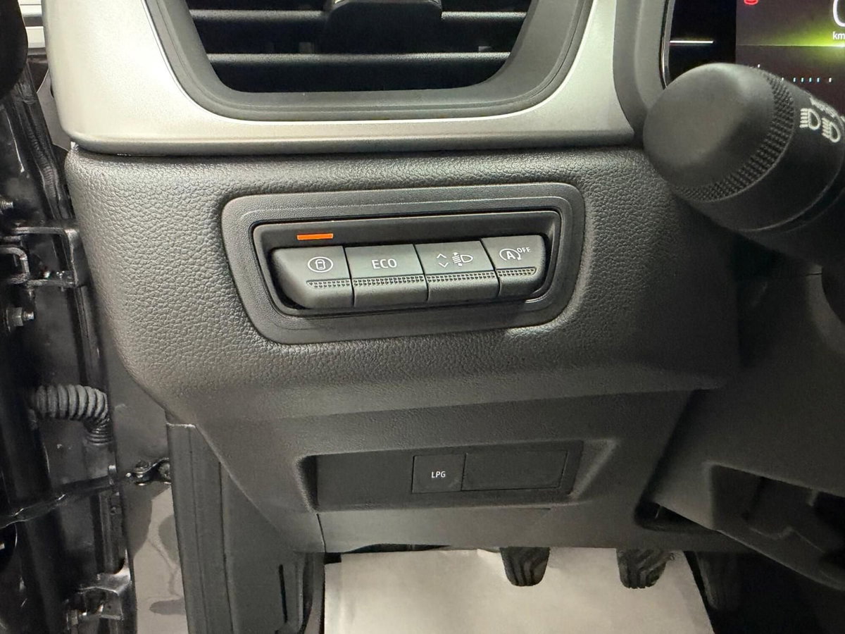 Renault Captur 1.2 eco-g Evolution 120cv (16)