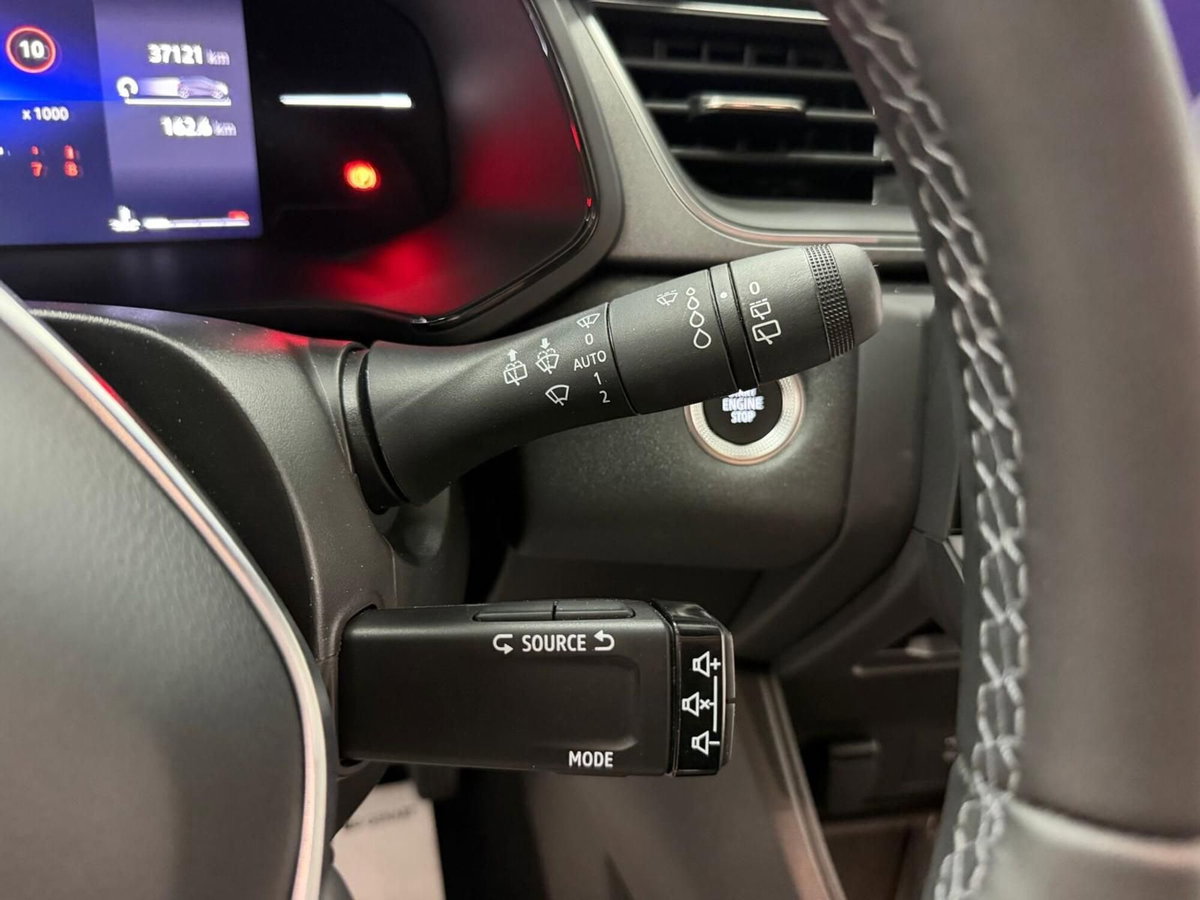 Renault Captur TCe 90 CV Techno (15)