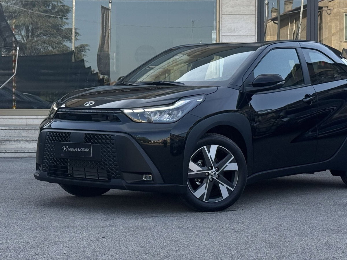 Toyota Aygo X 1.5 hybrid e-cvt (2)